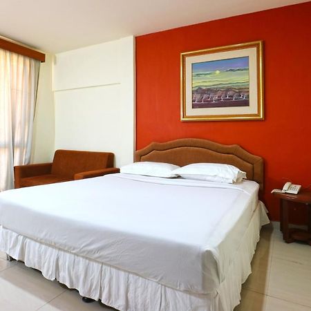 Prima Inn Kuta Lombok Buitenkant foto